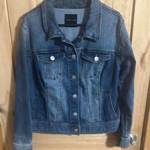 Celebrity Pink Blue Jean Jacket Timeless Medium Wash - Picture 1 of 5